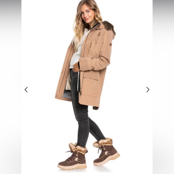 Roxy Shoes - NWT Roxy Yuma Lace Up Boots